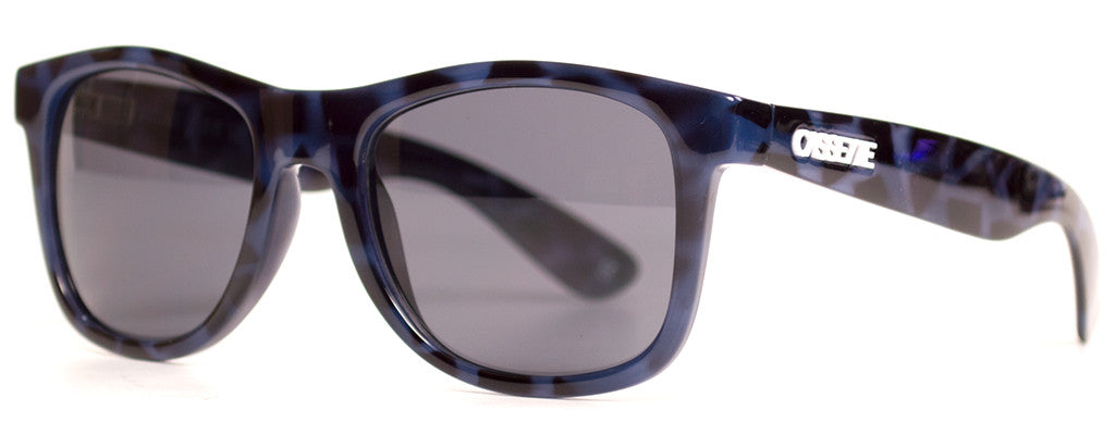 #color_Blue Tortoise