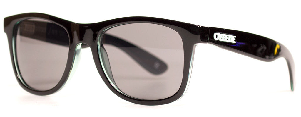 #color_Black & Seafoam